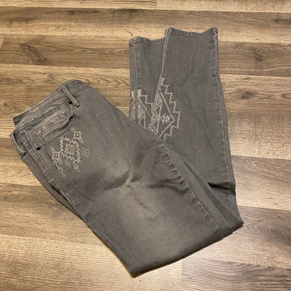 Bullhead Black woman’s size 9 jeans